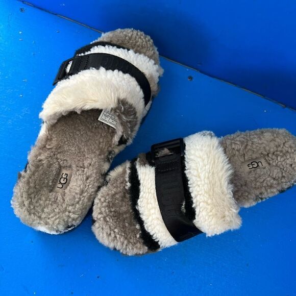 UGG Women's Fluffita Cali Collage Slipper 1118750 Size 7 - Picture 1 of 8